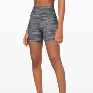 lululemon align 6” short!